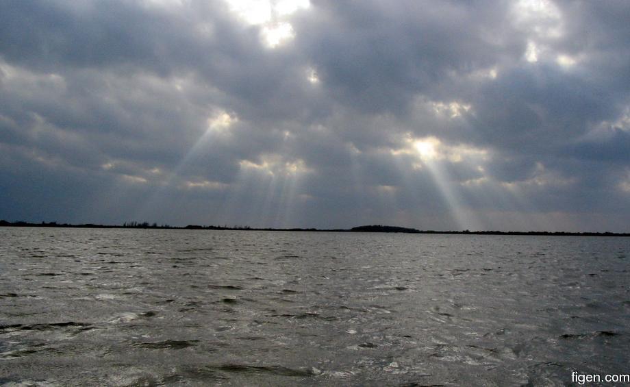 big_040215-Bahamas-Abaco-Purka-clouds.jpg