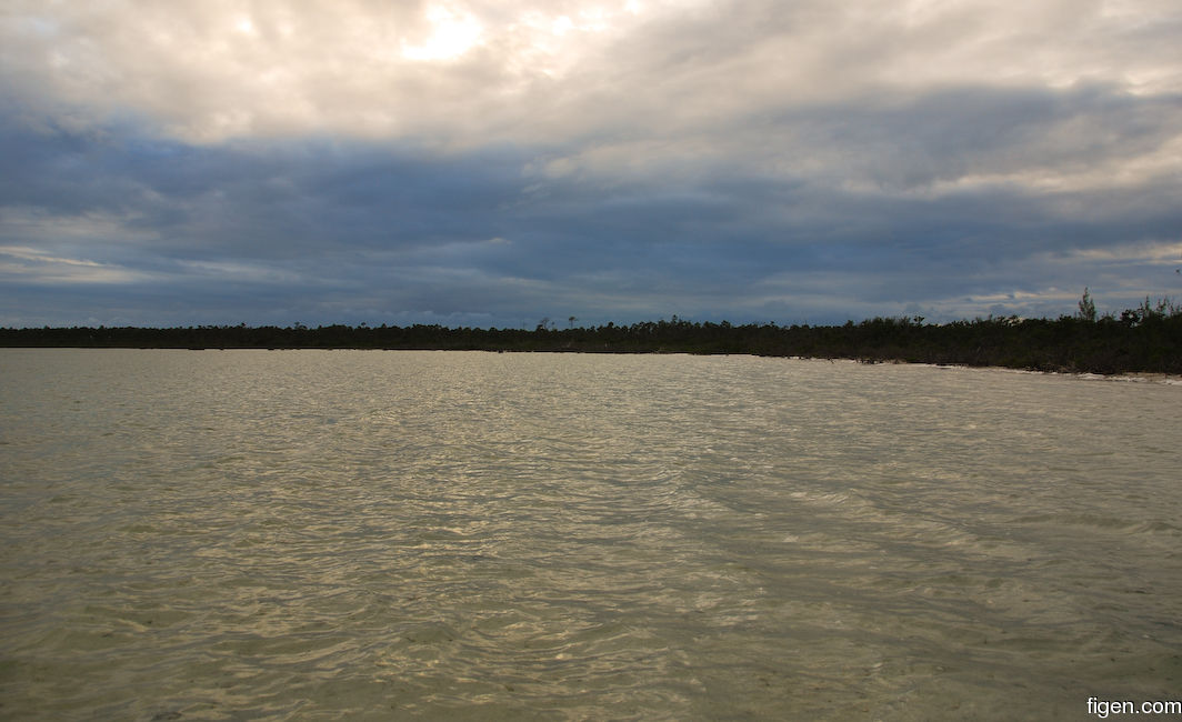 big_071202-Abaco-dumpa-gohome.jpg