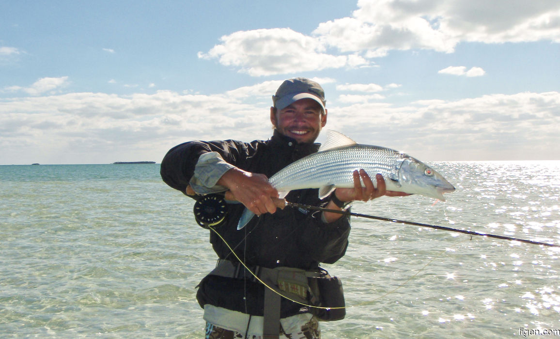big_080228-bahamas-abaco-Lars-holding-DB.jpg
