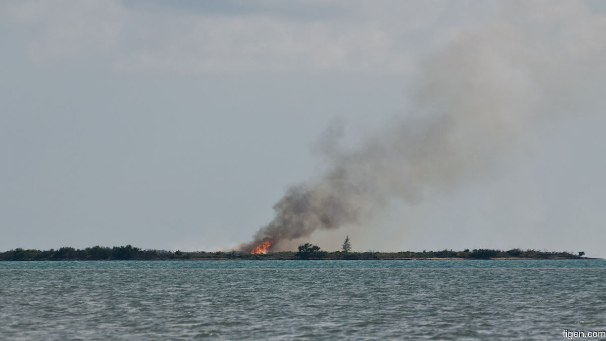 big_080301-bahamas-abaco-purka-fire.jpg