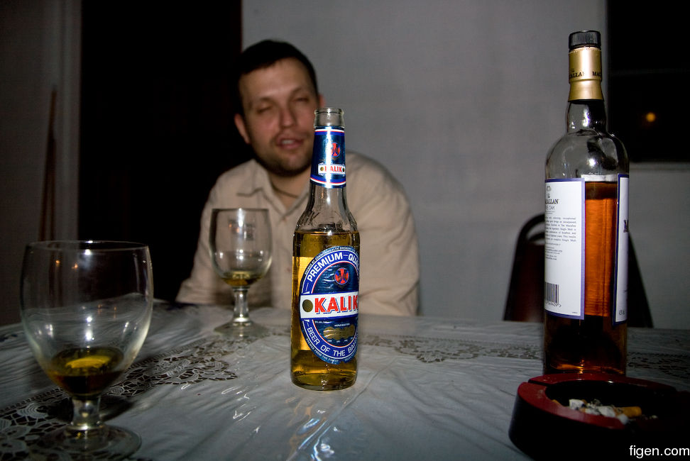 big_080302-bahamas-abaco-cheers-DB.jpg