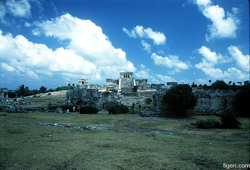 big_990403-mexico-tulum-overview.jpg