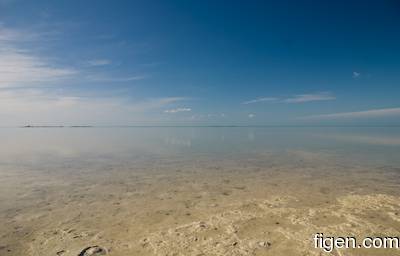 en_big_081202-bahamas-abaco-glass-flat.html