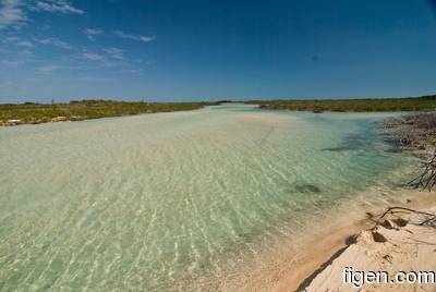 big_090130-bahamas-abaco-bingo-cay.html