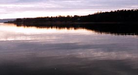 Konglungen sett fra moloen p Hvalstrand